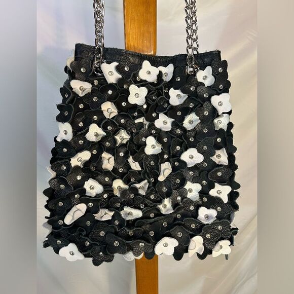 Black White Leather Purse Flowers Applique Shoulder Bag Glam Luxury Amerileather - Picture 2 of 12